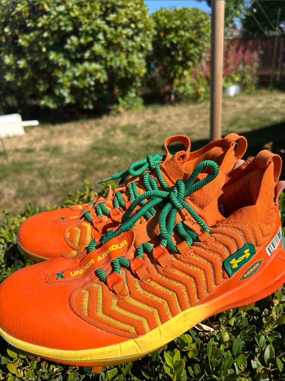 Under Armour Harper 9 Pro Men Bring The Juice 3028410-800 Baseball Cleats Sz 9.5